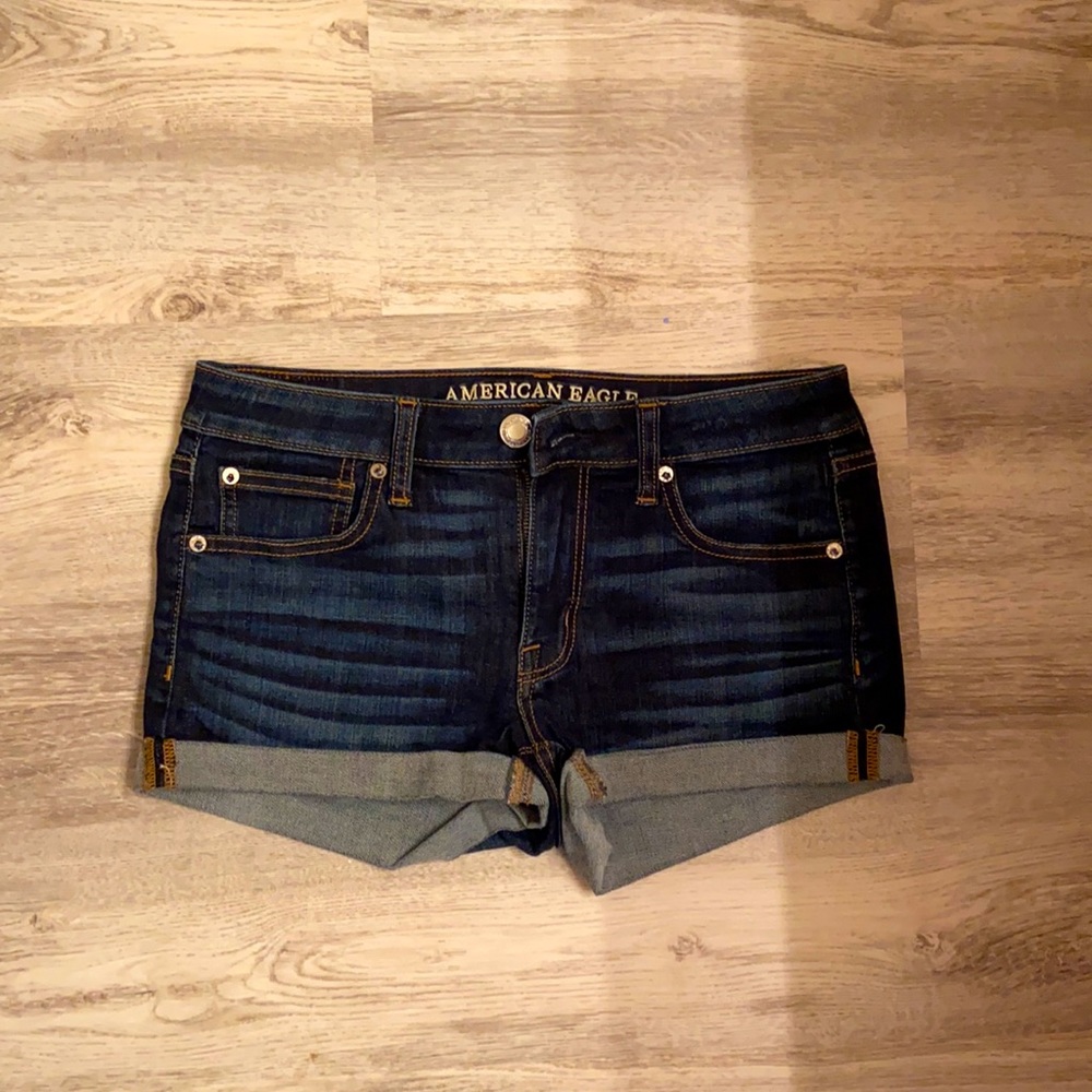 American eagle mid rise shorts perfect condition